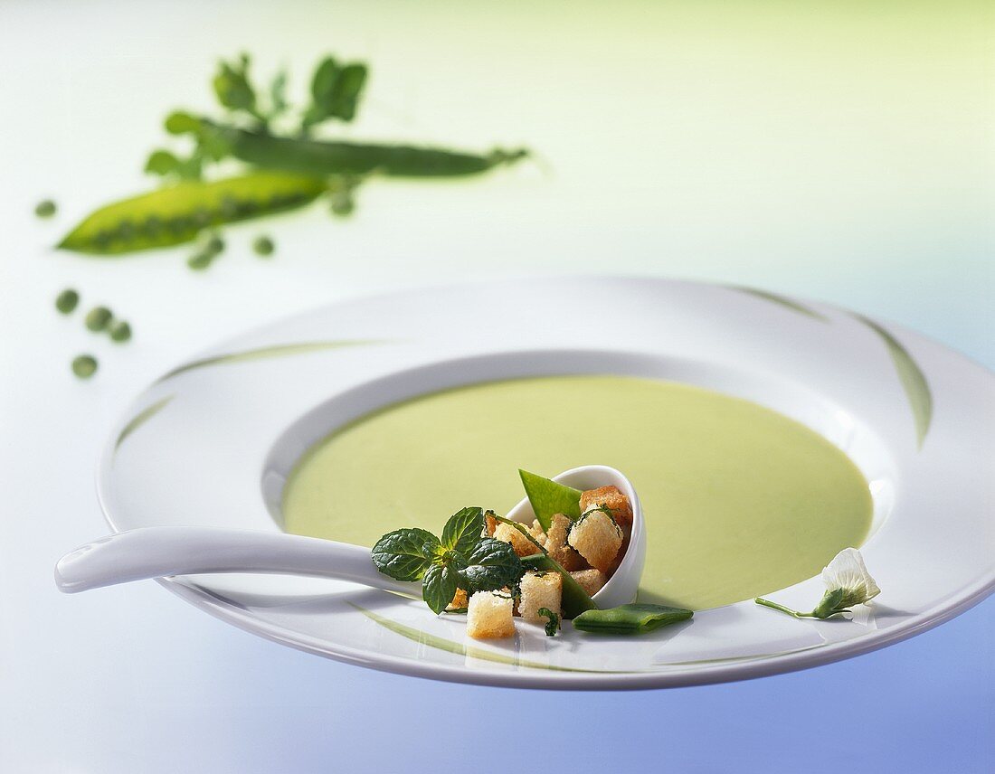 Pea soup with mint croutons