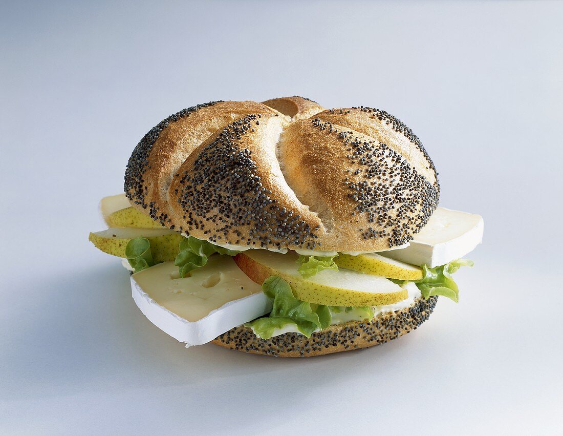 Camembert and pear in poppy seed roll