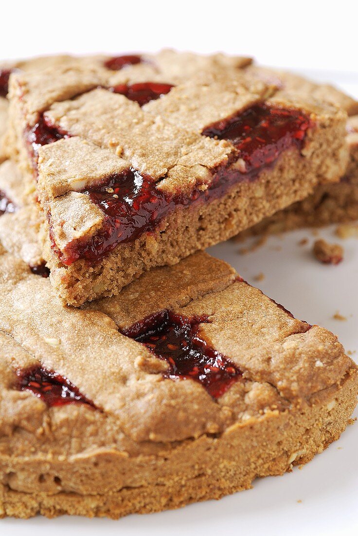 Linzer Torte, angeschnitten