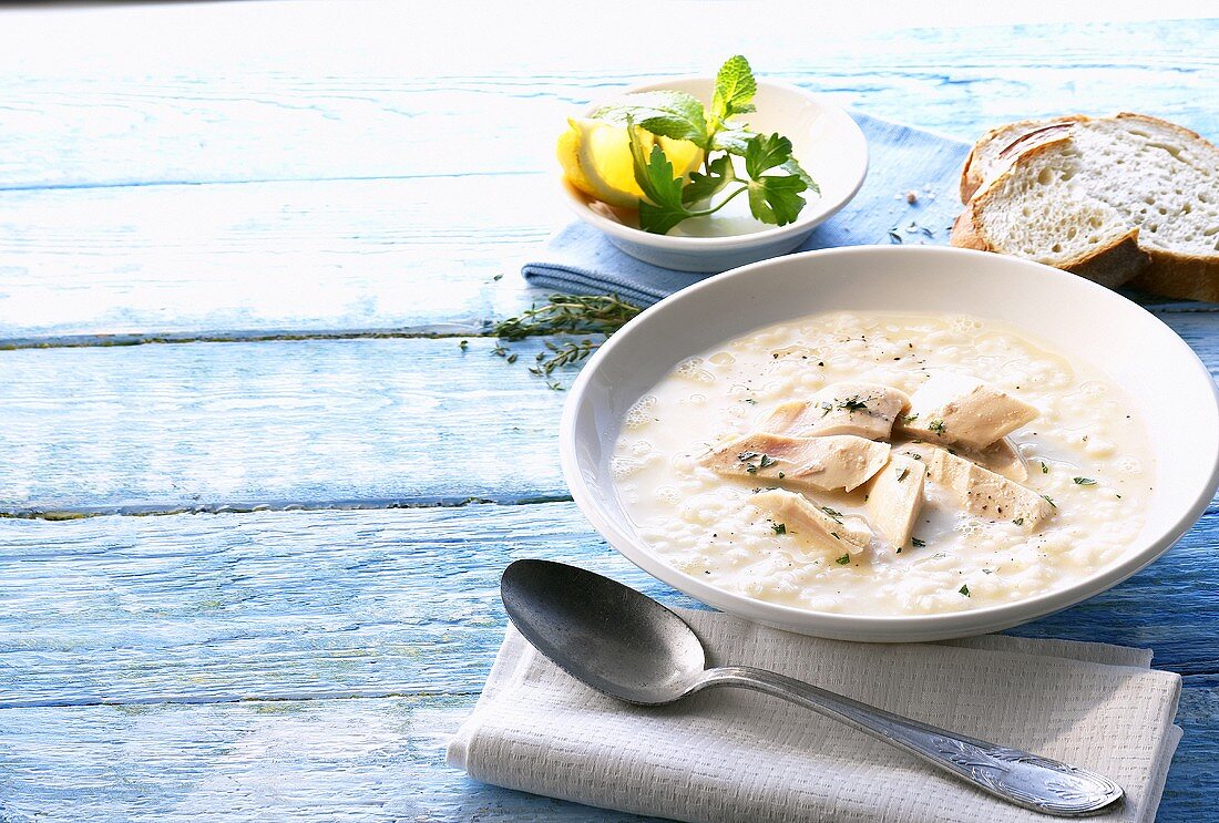 Kotosoupa avgolemono (Chicken and rice soup, Greece)