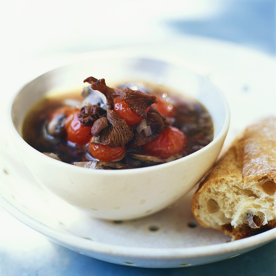 Tomatensuppe mit Pilzen aus Frankreich