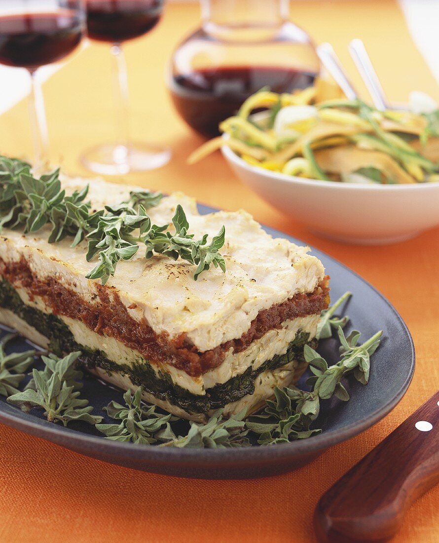 Hähnchenauflauf mit Tomaten und Pesto