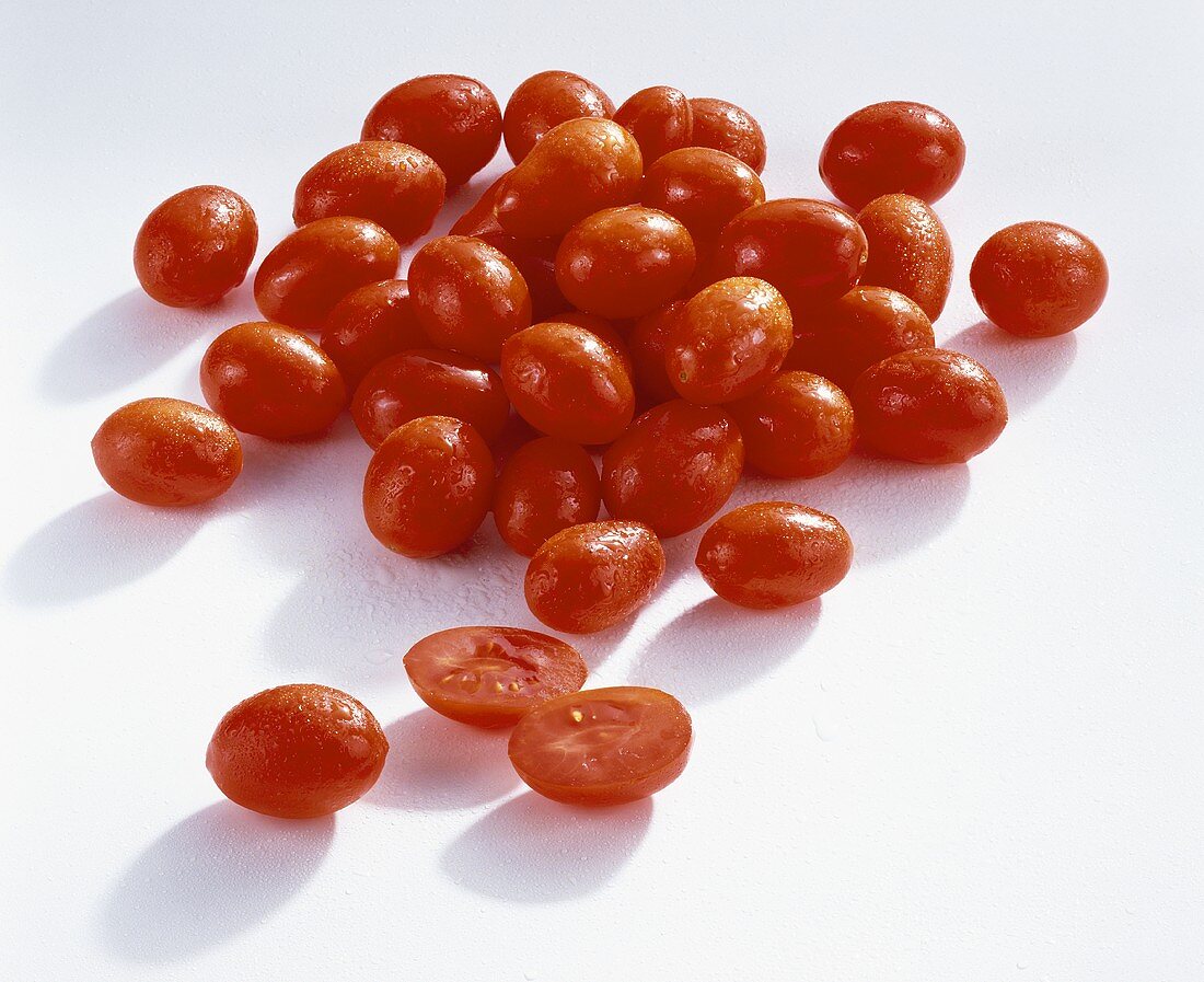 Olive tomatoes with drops of water (from Italy)