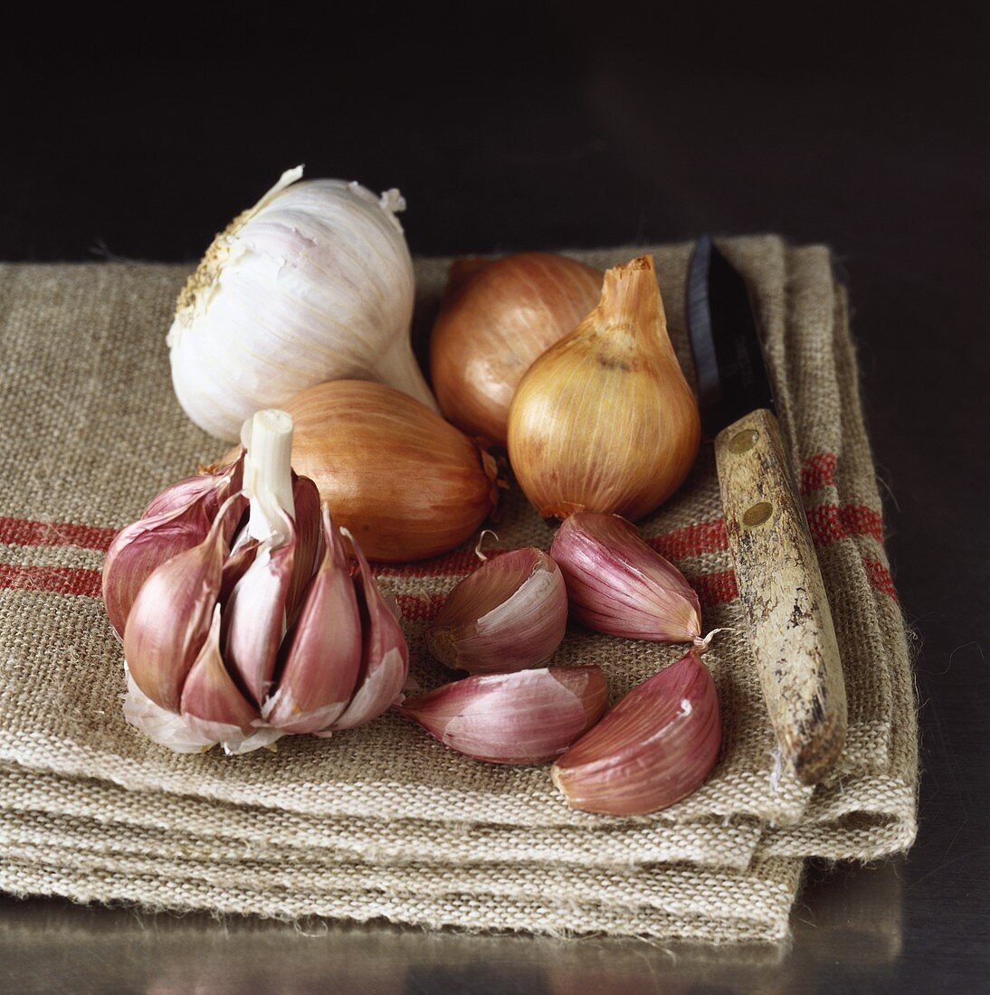 Shallots and garlic on jute