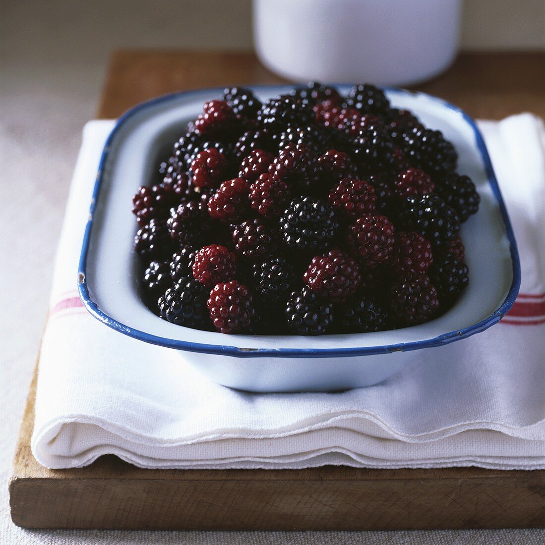 Blackberries in a dish