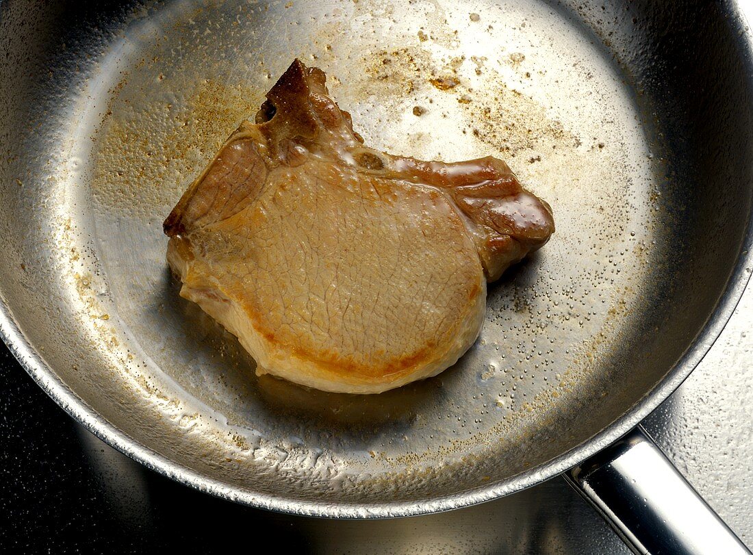 Cooking Pork Chop in a Frying Pan