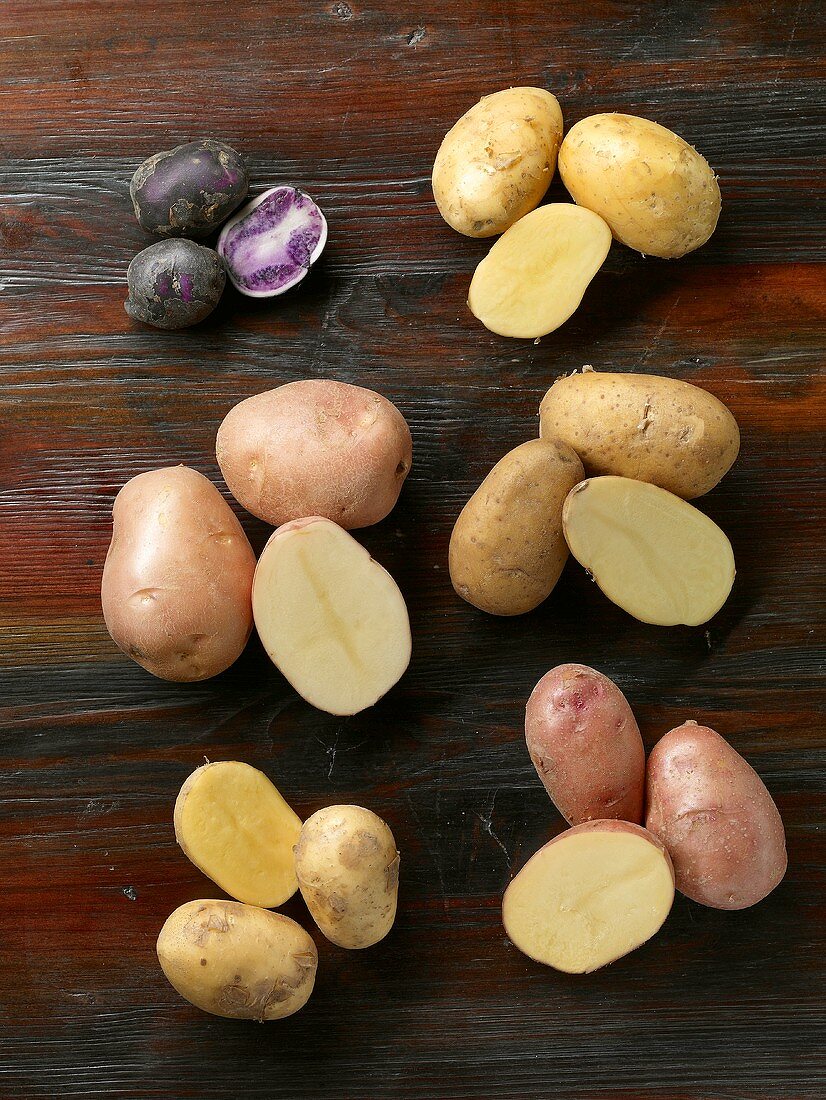 Verschiedene Kartoffelsorten (Draufsicht)