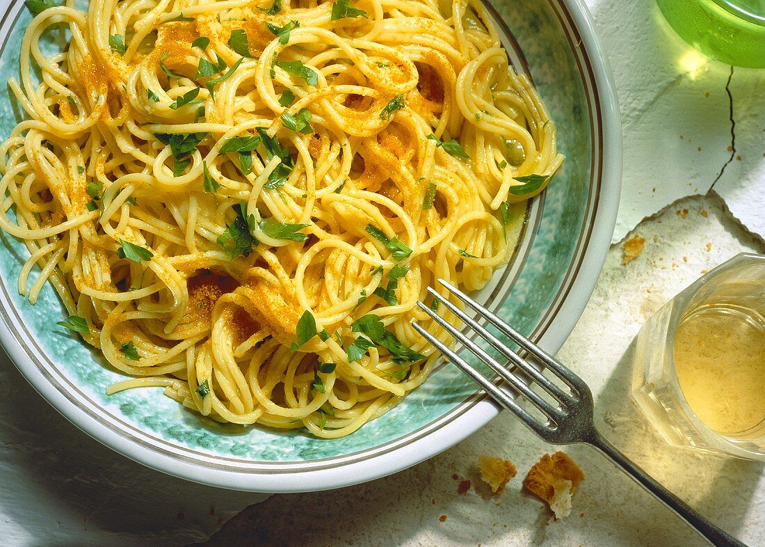 Spaghettini alla bottarga (Nudeln mit Fischeiersauce)