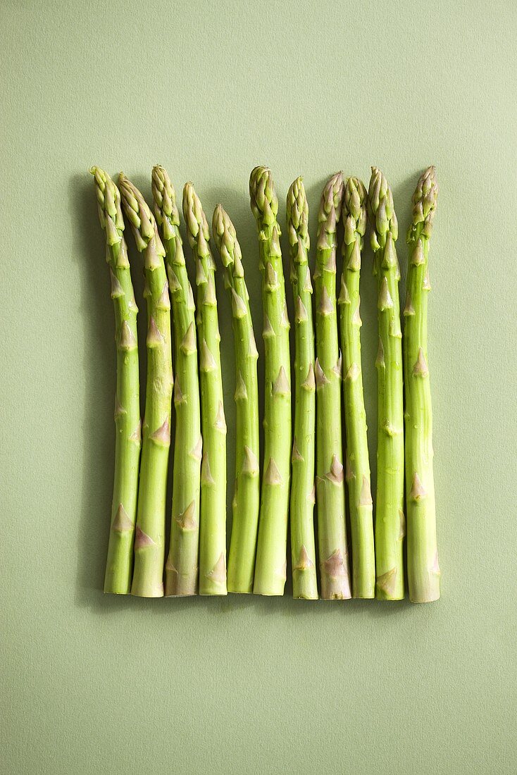 Green asparagus