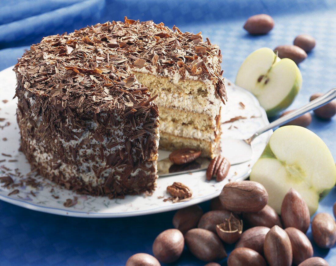 Huguenot cake (Apple and pecan cake, USA)