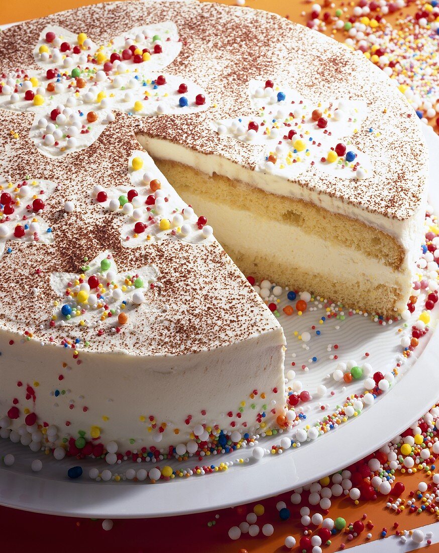 Cheese cream cake with Grand Marnier and sprinkles