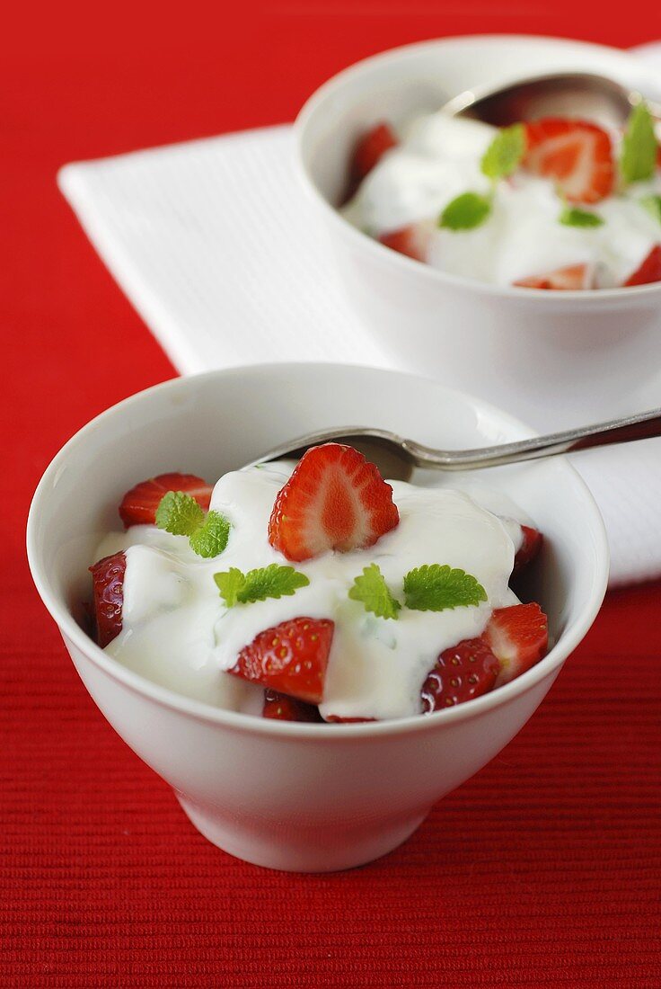 Strawberries with yoghurt and lemon balm