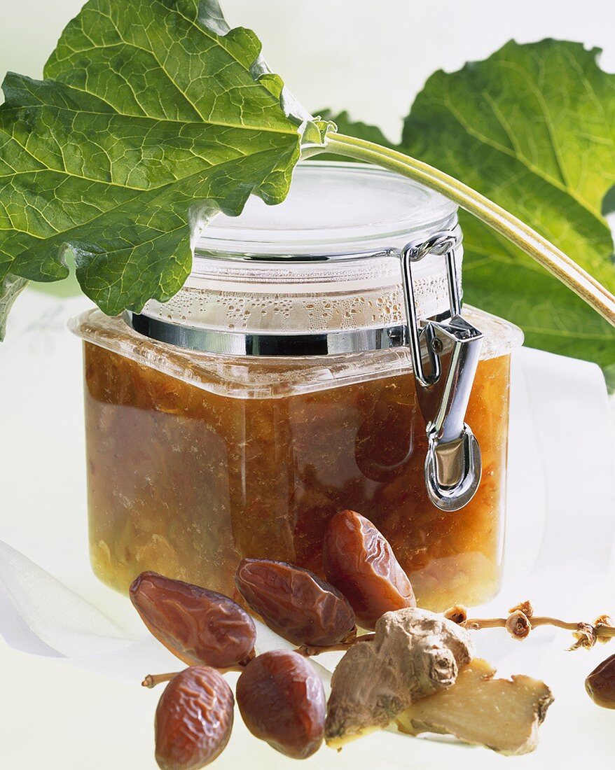Rhubarb and ginger jam with dates