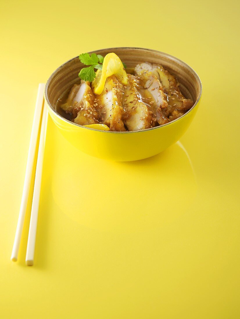 Sesame chicken breast with lemon sauce