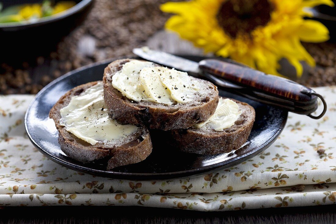 Fig bread with butter and pepper