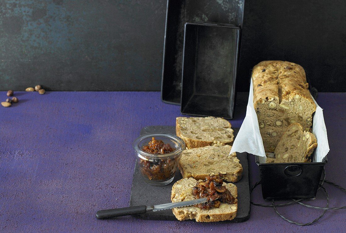 Nut bread with spreads