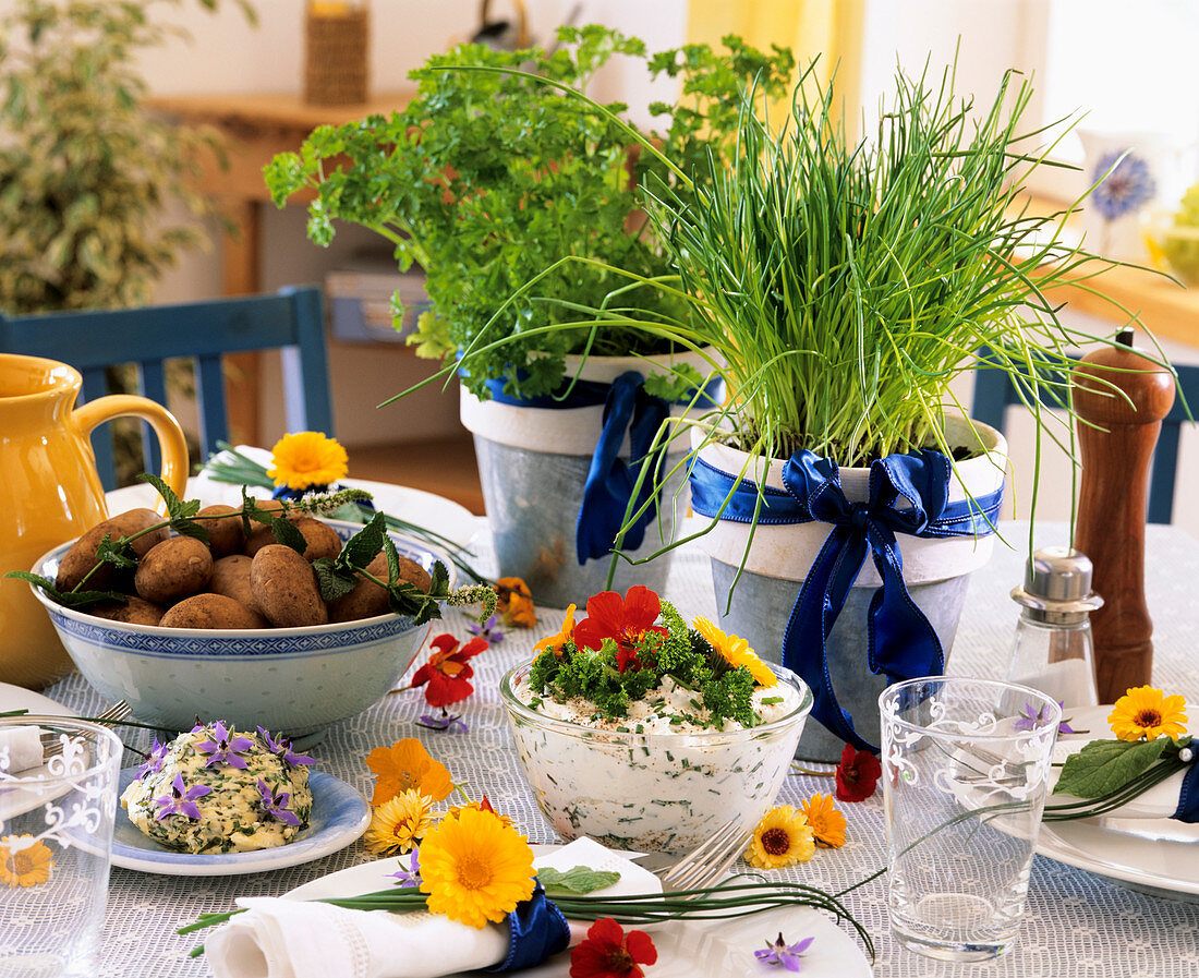 Herb quark, herb butter, boiled potatoes