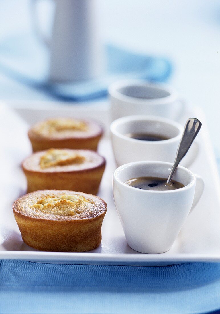 Apple buns with coffee