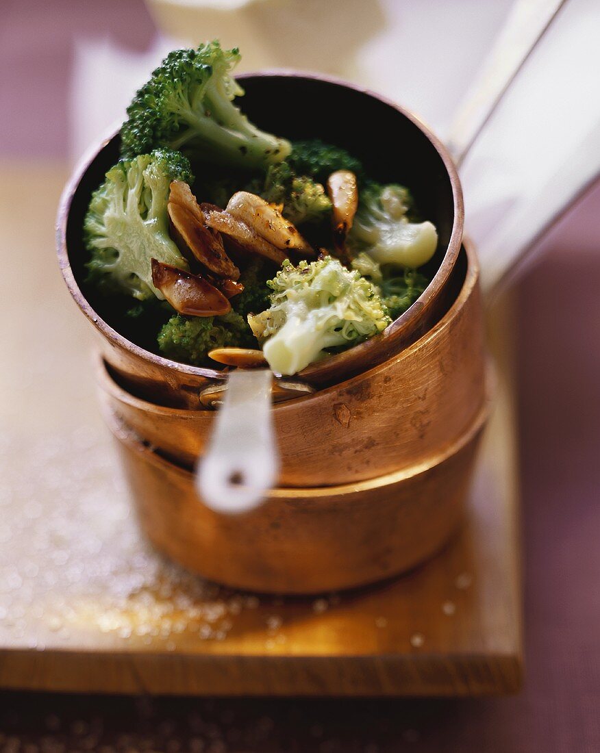 Broccoli with pepper caramel