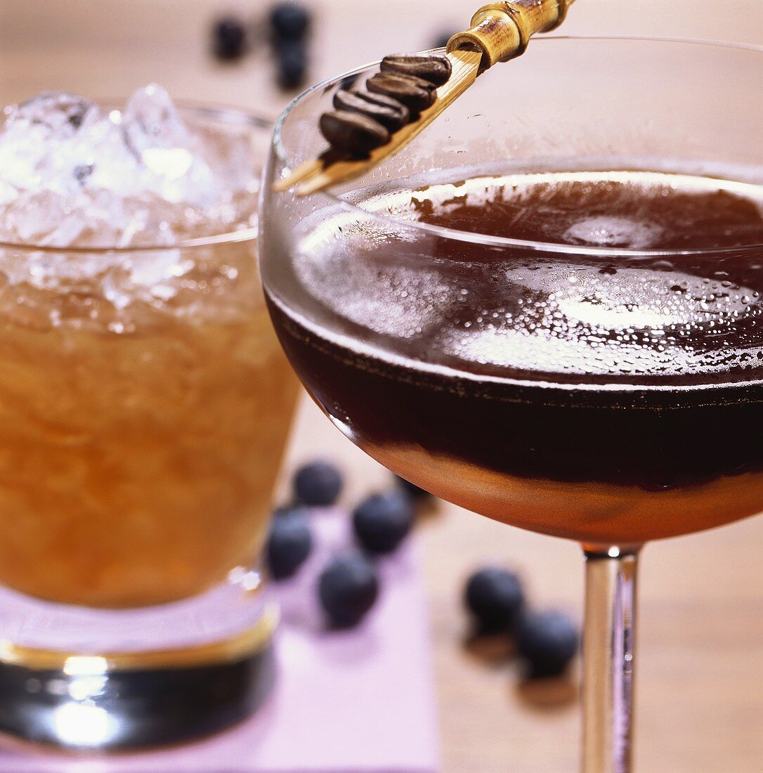 Sherry drinks: El Deseo del Cardenal and Café del Flor