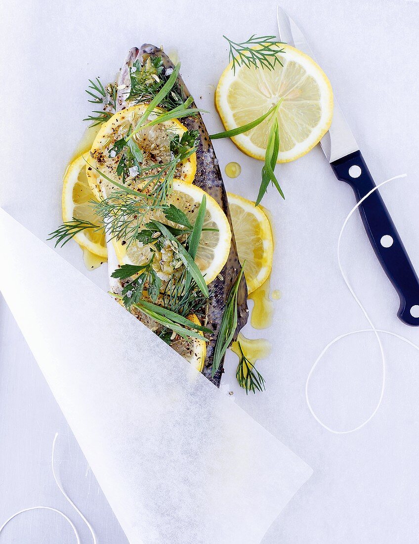 Lemon trout en papillote