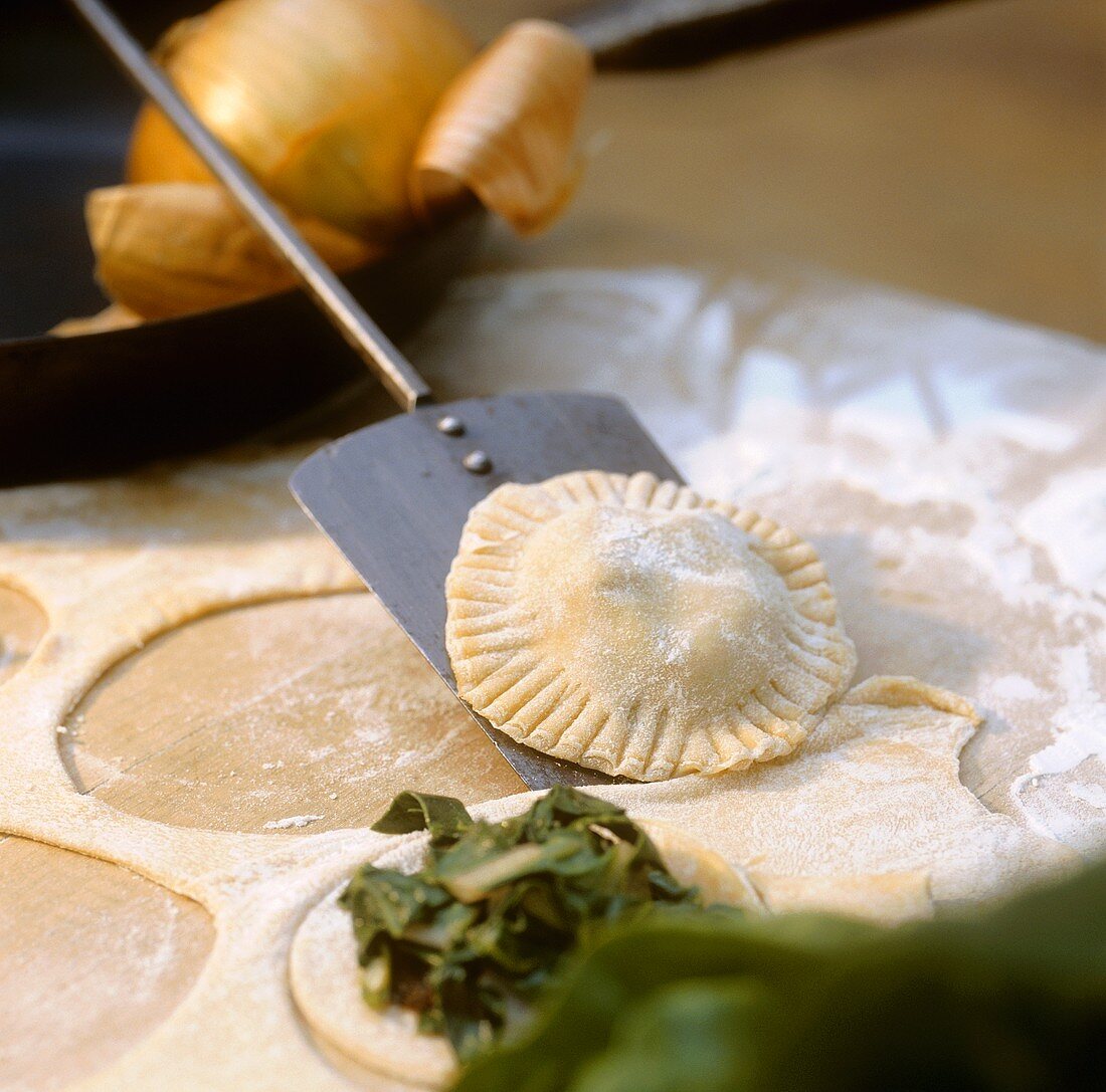 Cassoni (Fried vegetable pasties, Italy)