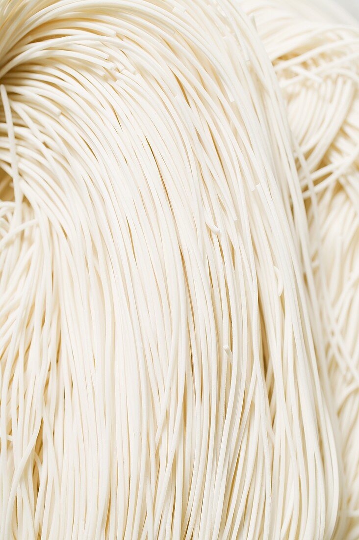 Asian noodles (close-up)