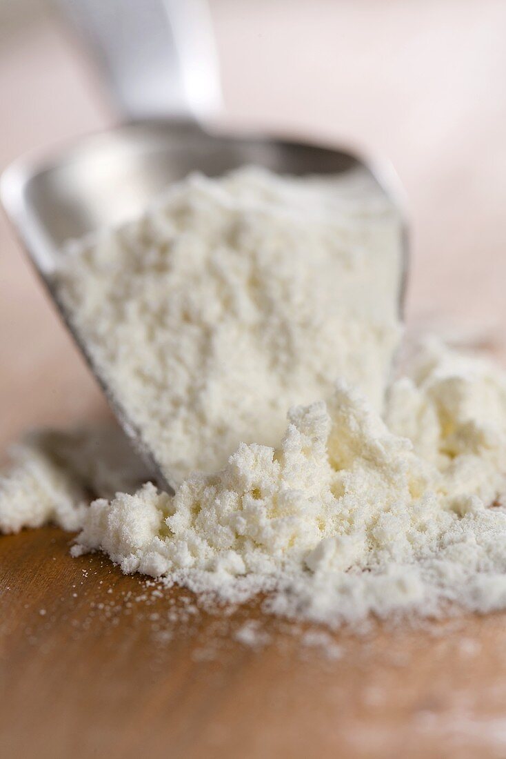 Flour in scoop