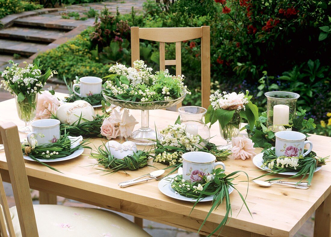 Summery table decoration for coffee in open air