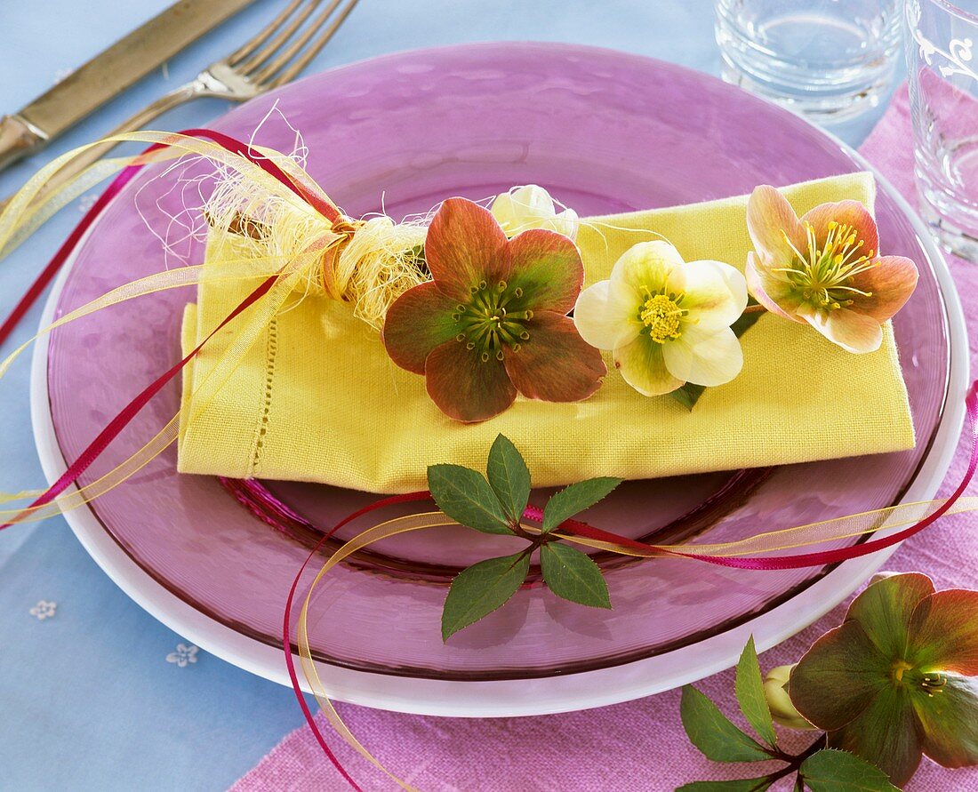 Place-setting decorated with Lenten rose