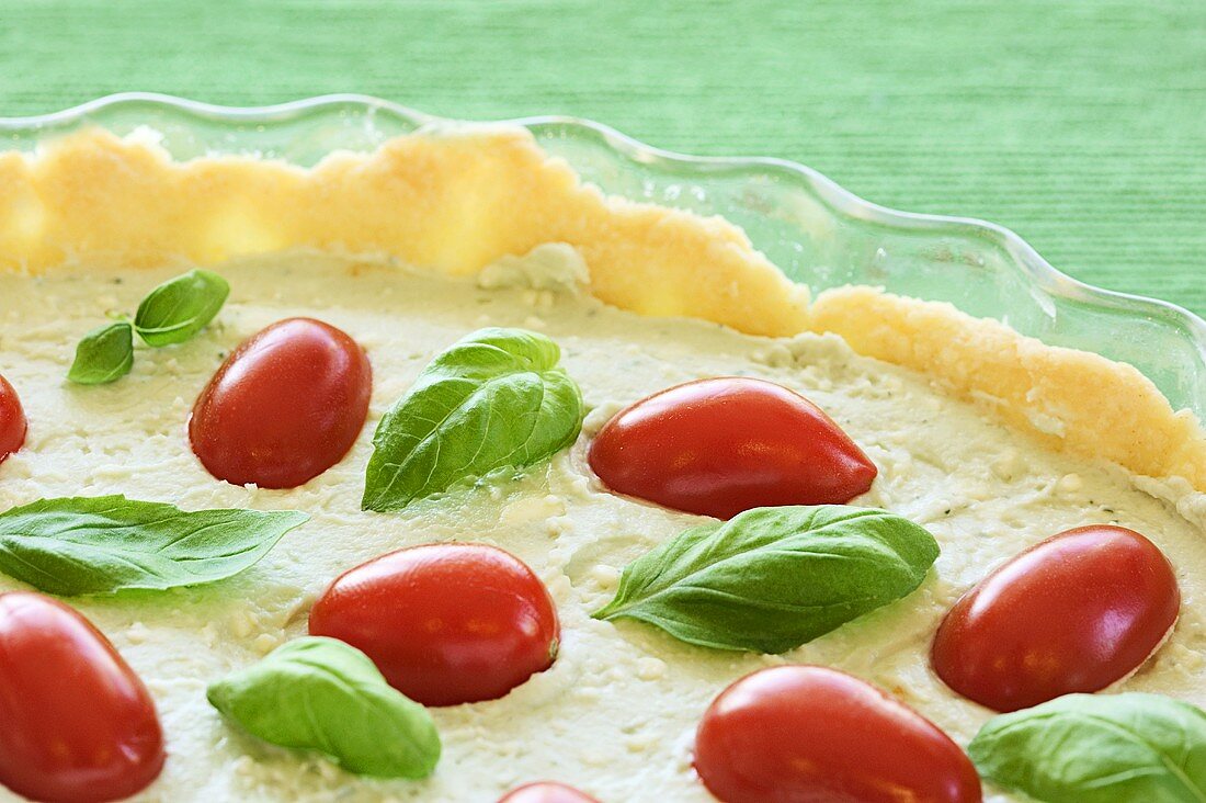 Cheese tart with tomatoes and basil