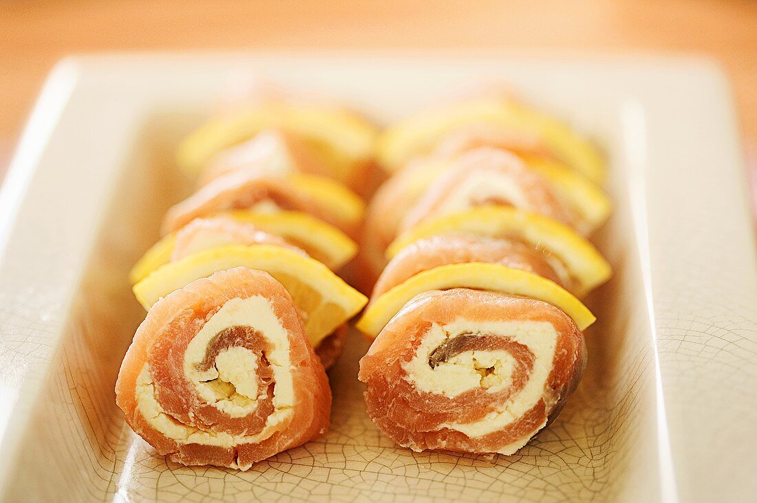 Salmon roulades with horseradish cream