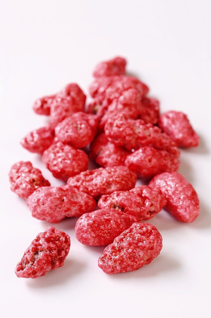 Red candied almonds