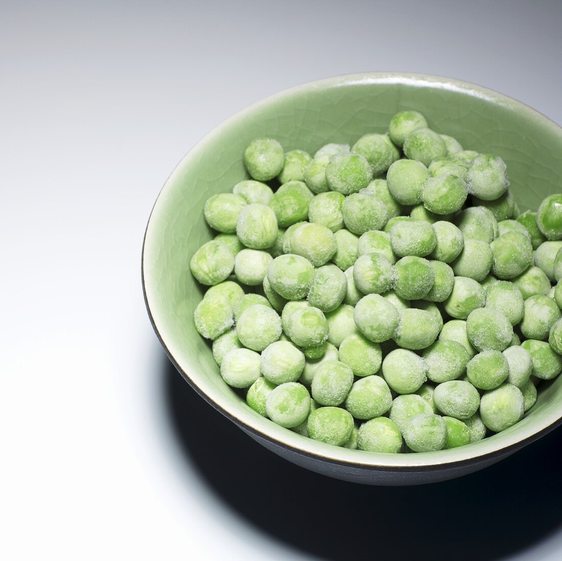 Frozen peas in a dish