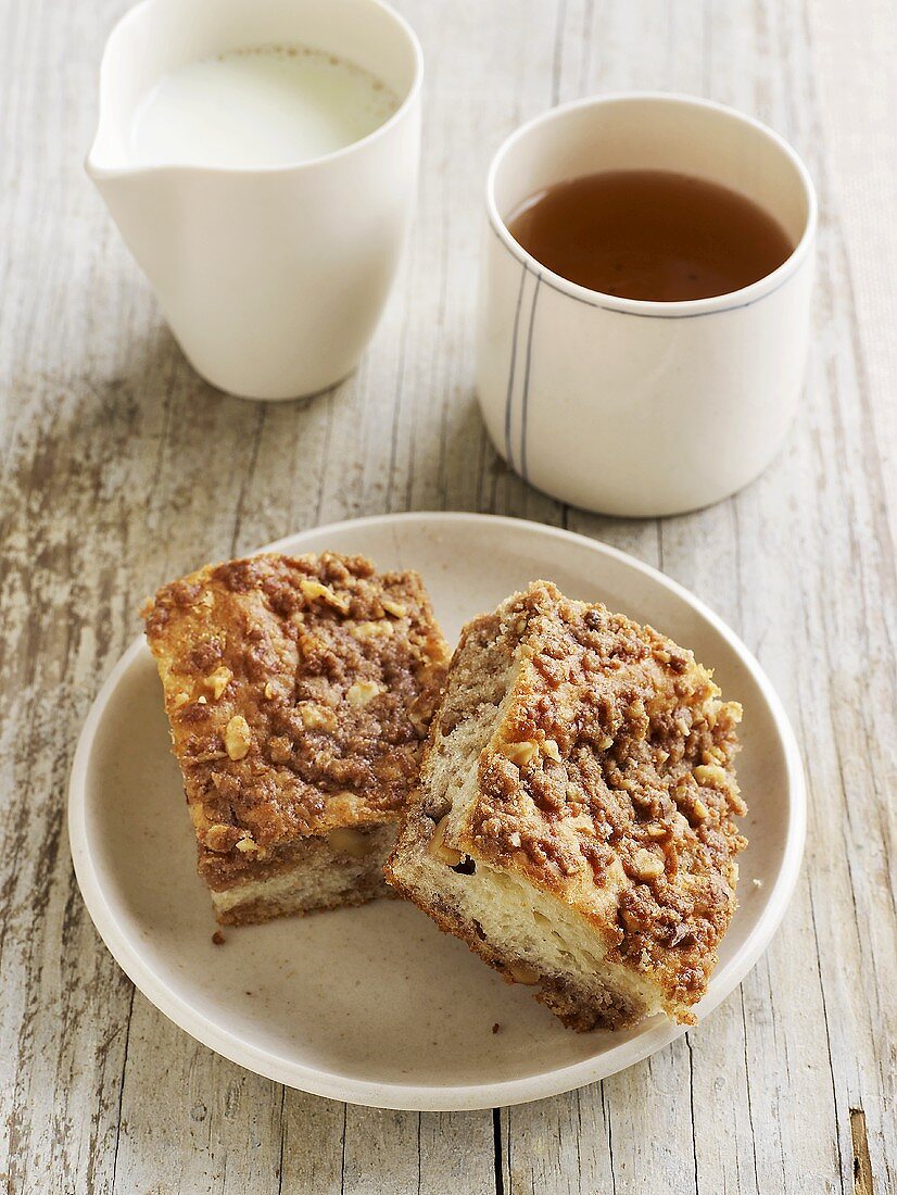 Streuselkuchen zum Tee