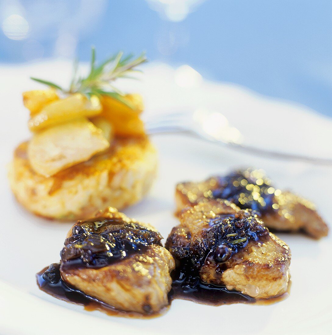 Wild boar steaks with juniper berry sauce