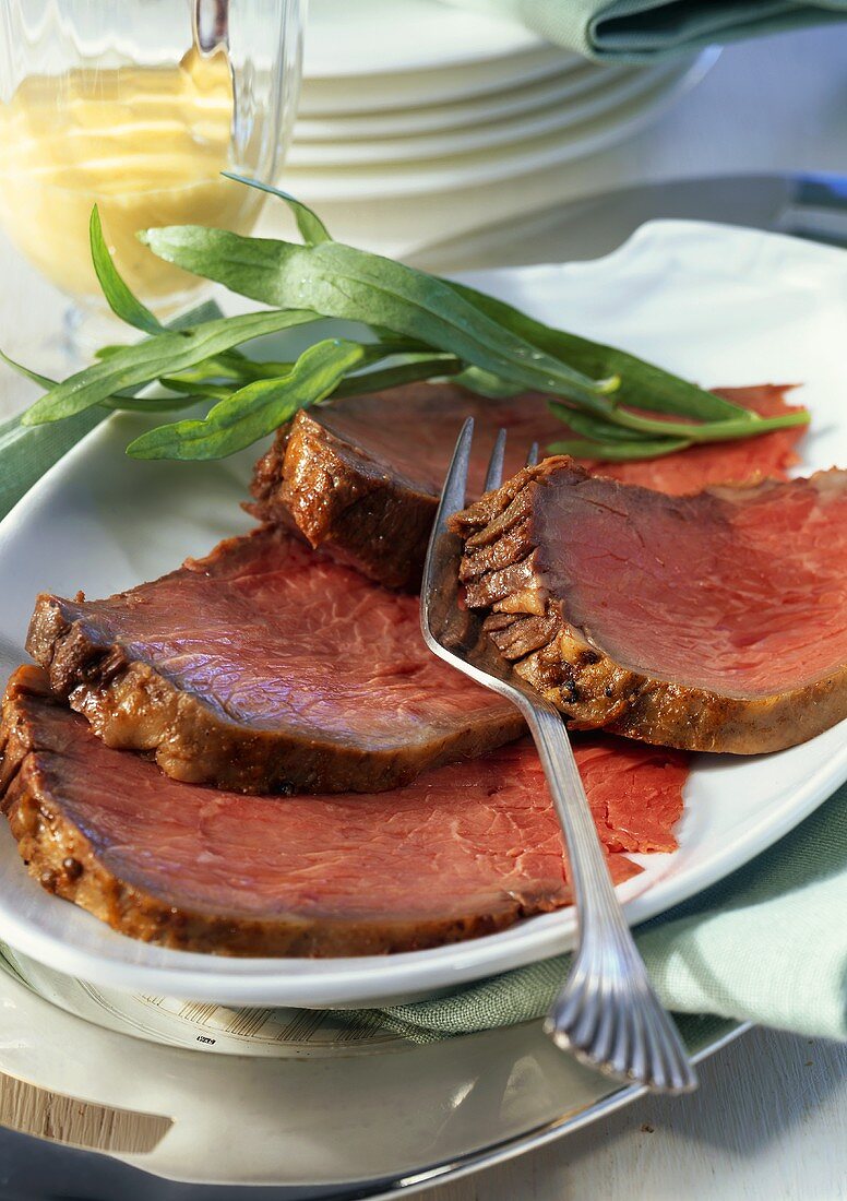 Roastbeef mit Estragonblättern