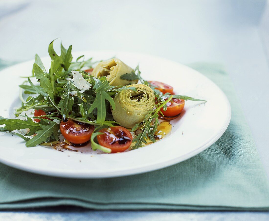 Rocket salad with artichokes