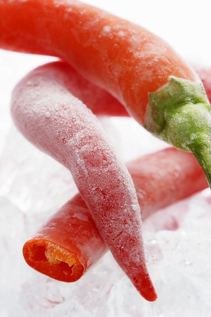 Frozen red chillies (close-up)