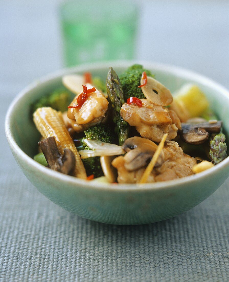 Chicken and vegetable stir-fry (Indonesia)