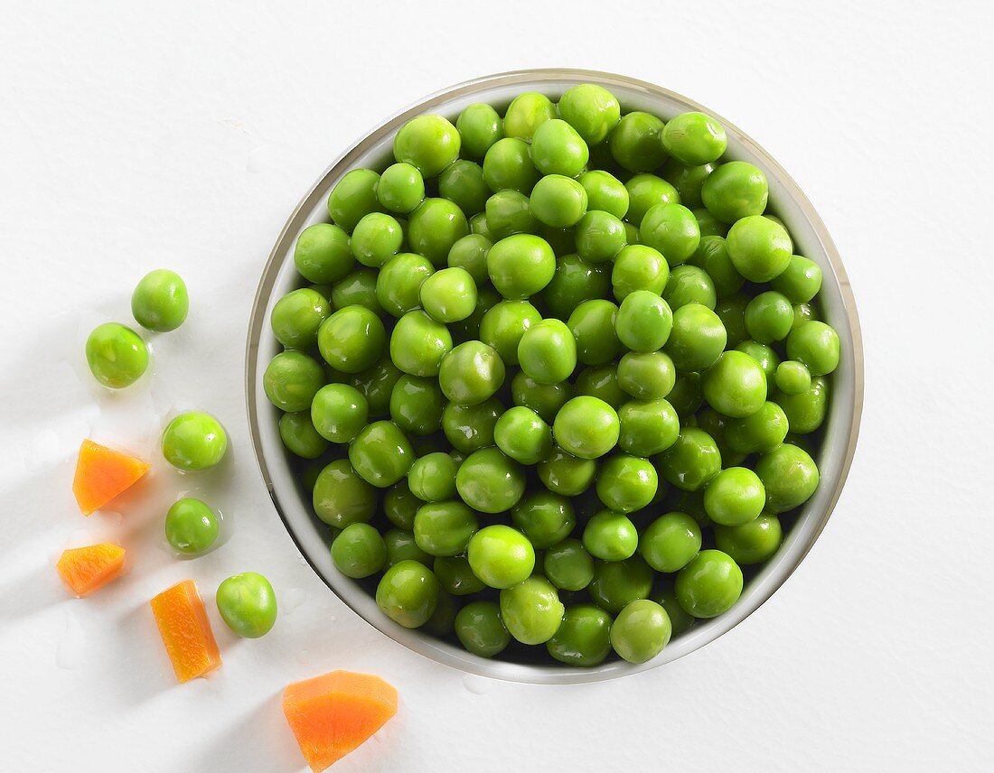 Peas in tin (overhead view)