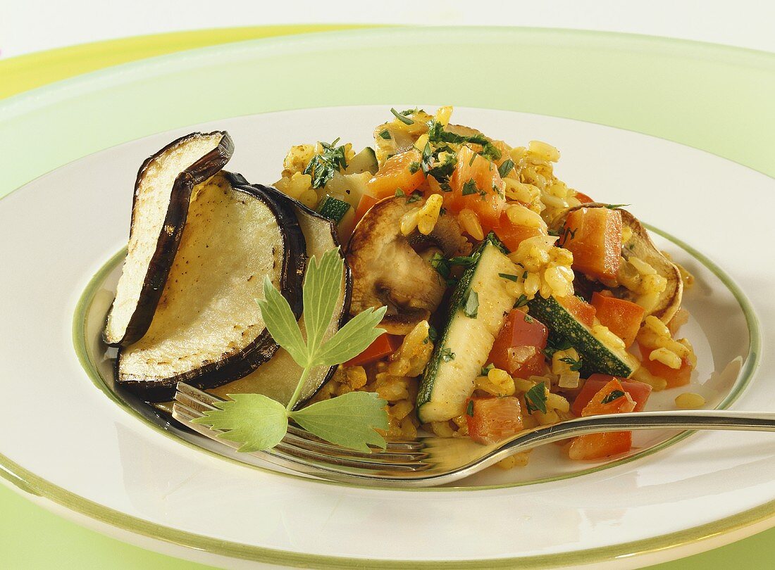 Pan-cooked rice and vegetable dish