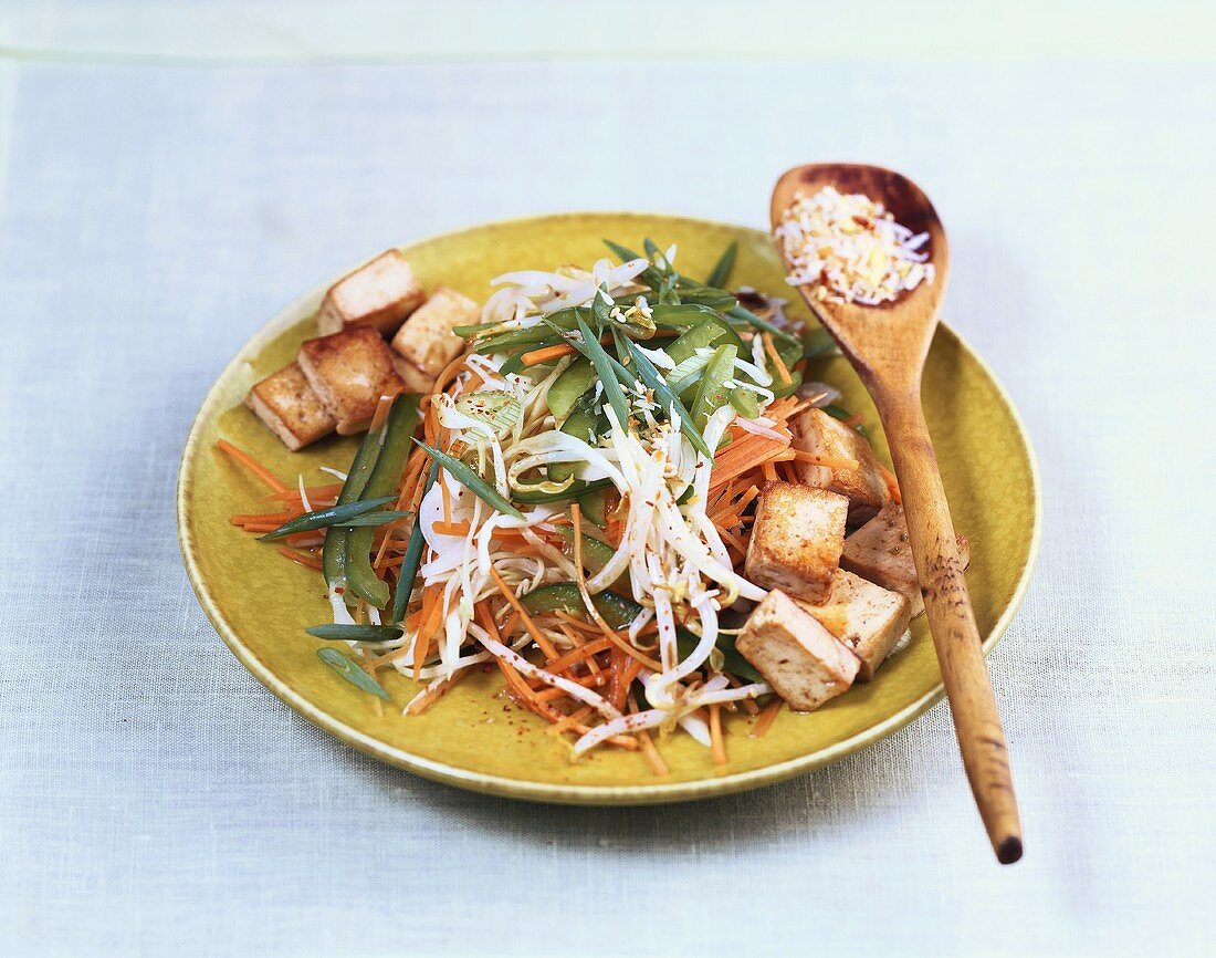 Sprout salad with tofu