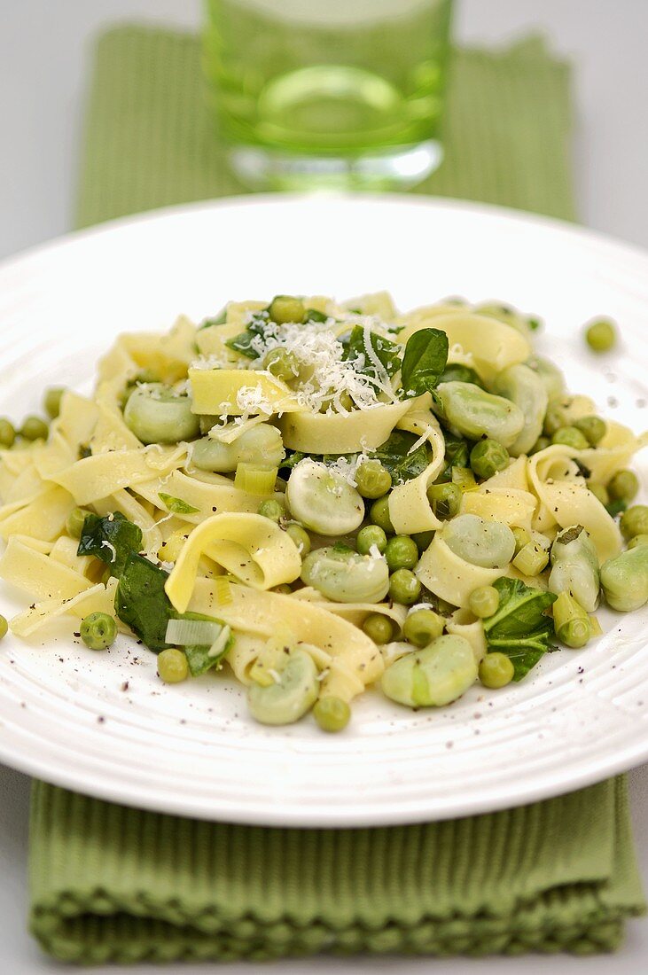Fettuccine with beans and peas