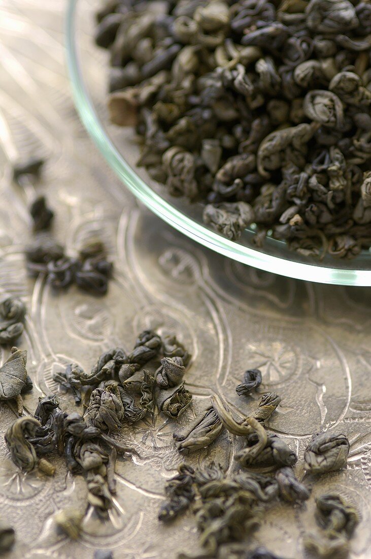 Green tea (dried tea leaves)