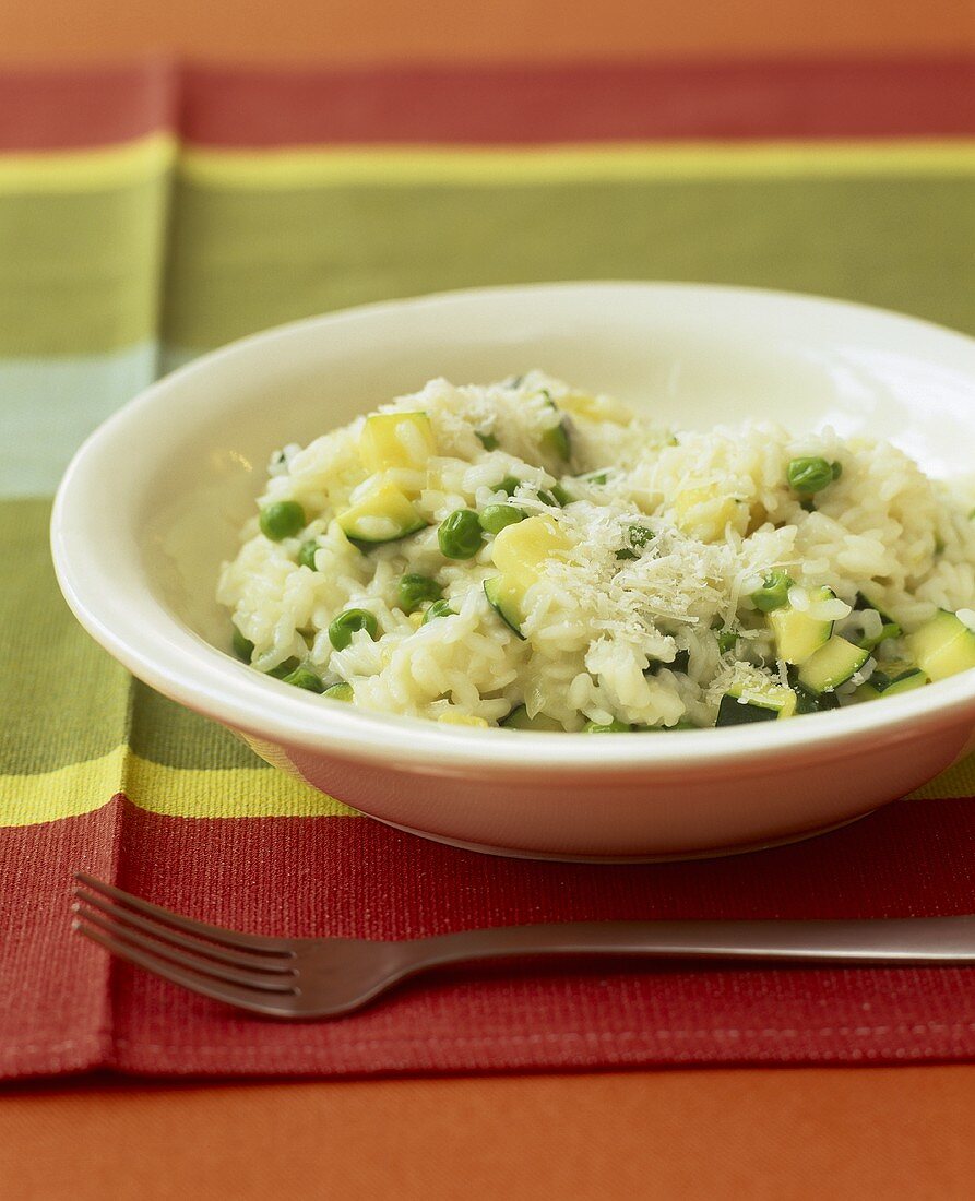 Risotto with peas and courgettes
