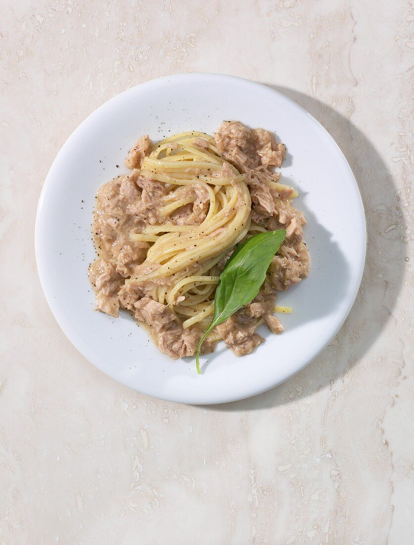 Spaghetti mit Thunfisch