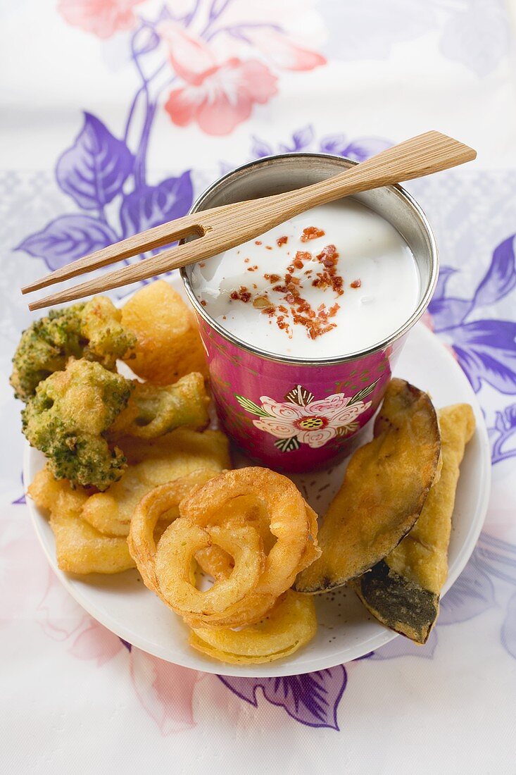 Vegetable tempura with yoghurt dip