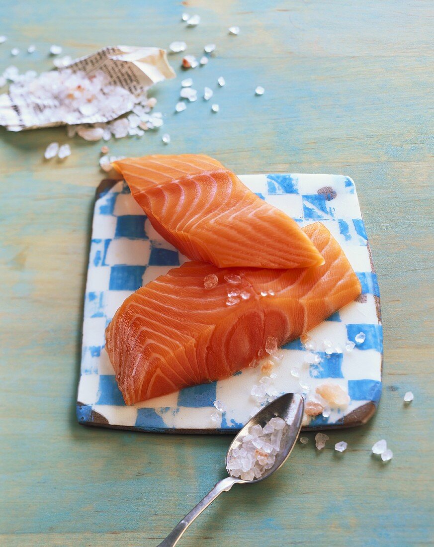 Norwegian salmon fillet with sea salt