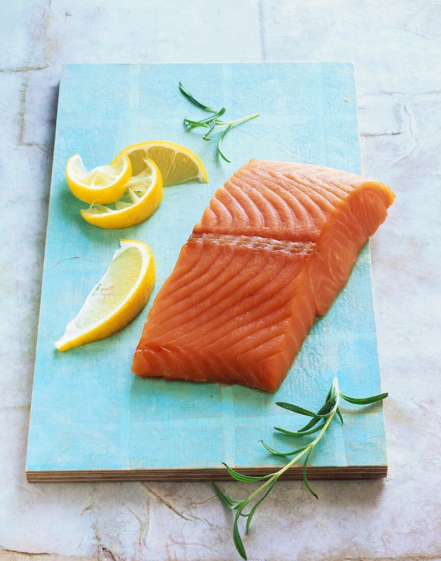 Wild salmon fillet with lemon and rosemary